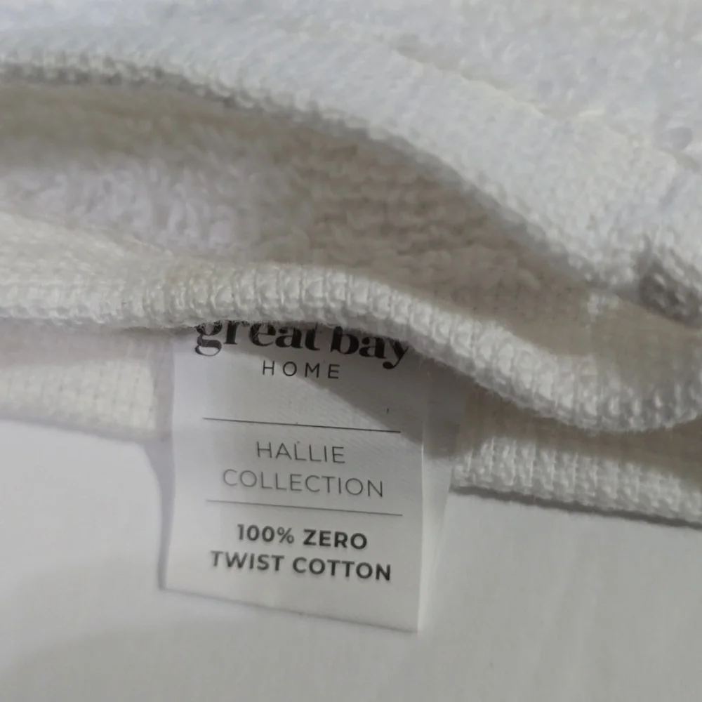 Elegant White and Green Striped Kitchen Towels